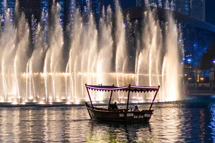 Dubai Fountain Show and Abra Lake Ride Tickets