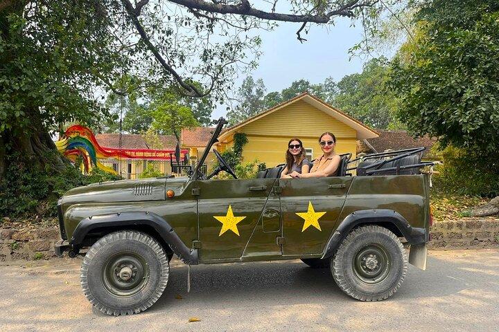 Hanoi: Duong Lam Ancient Village Highlights Discovery Jeep Tour