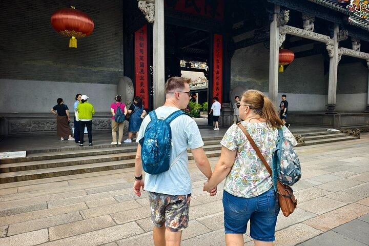 Guangzhou: Chen Clan Academy In-Depth 2-Hour Guided Tour