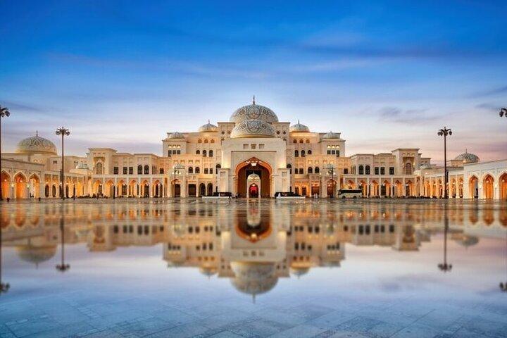 Abu Dhabi Day Tour with Qasr al Watan Palace