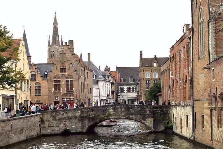 Bruges Authentic : Private Tour, Local Guide + Chocolate and Beer