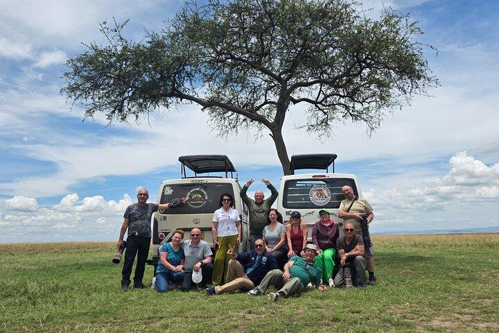 Masai Mara, Samburu and Lake Nakuru Private 6days JEEP safari.