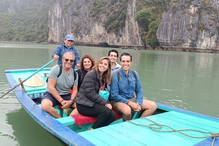 Halong Shore Excursion: Amazing Half Day Cruise at Halong Bay