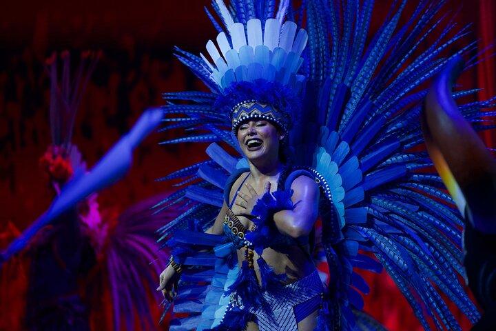 Roxy Dinner Show: That Embrace Show