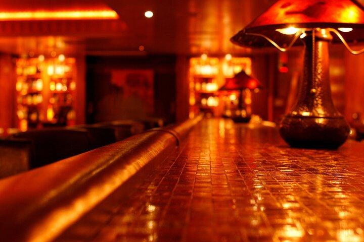 Barcelona Speakeasy Pub Crawl With Hidden Bars & Optional Tapas
