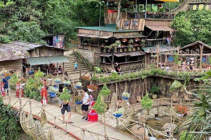 Private Cat Cat Village and Fansipan Cable Car Tour from Sapa