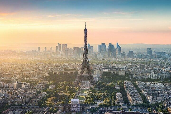 Eiffel Tower Summit & Seine River Tour with a Private Guide