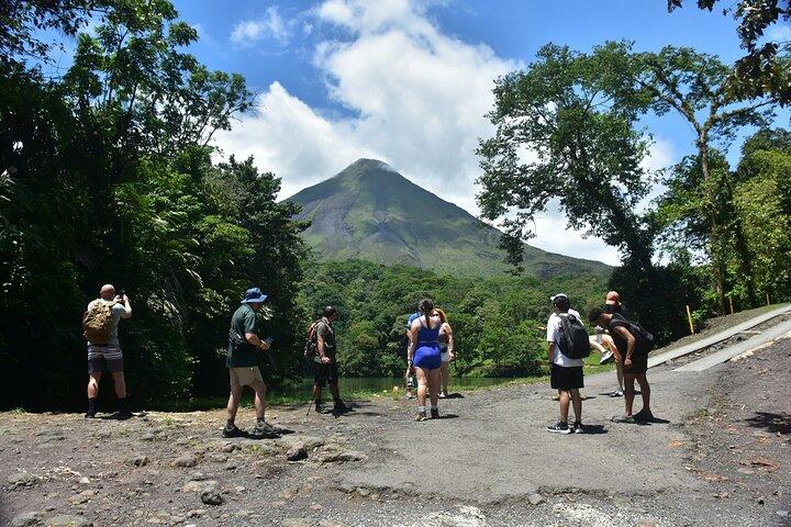 Afternoon Arenal Volcano Tour & Natural Hot Springs River