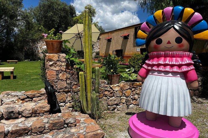 Private Tour Peña de Bernal, Hike and Vineyard Wine Cup Included