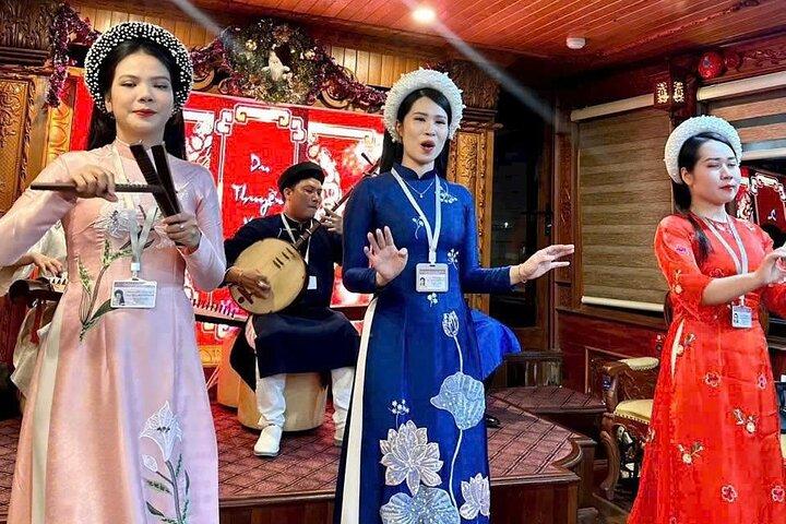 Hue: VIP Dragon Boat Dinner Cruise on the Perfume River
