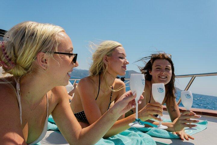 Small Group Boat Tour Capri & Blue Grotto with Swimming Stops