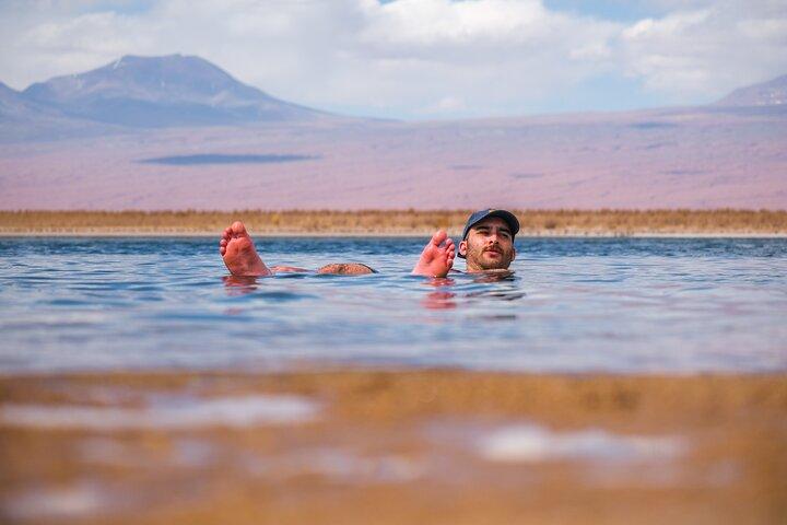 Laguna Cejar: Flota en las lagunas más famosas de Atacama