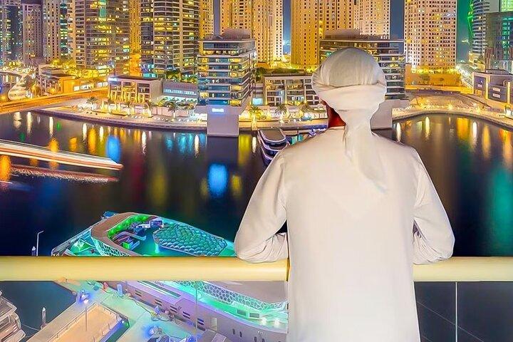 Dubai Marina Yacht Cruise with Dinner, Drinks and Entertainment