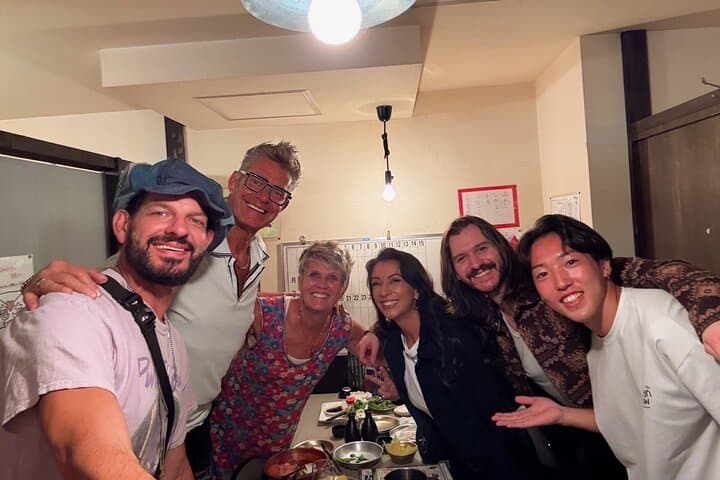 Tokyo Shibuya Hidden Izakaya and Karaoke Night Tour