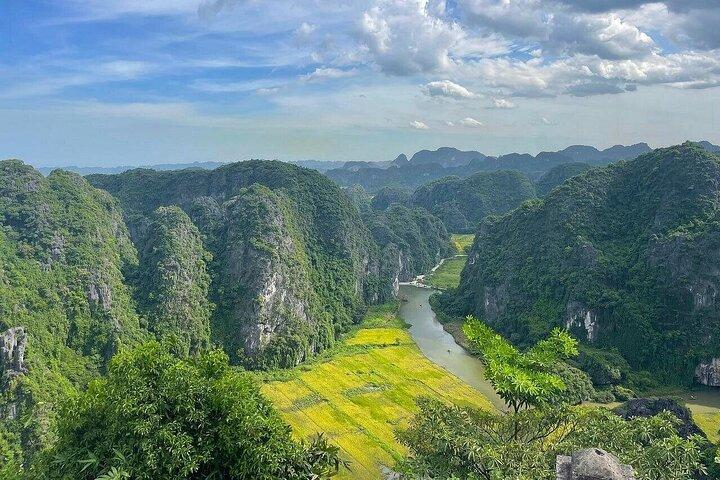Hanoi to Ninh Binh Full Day Luxury Tour of Three Iconic Sites