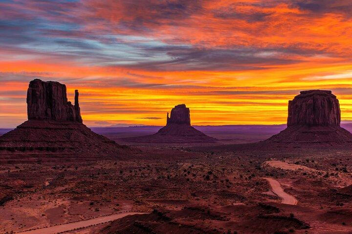 3-Day Lower Antelope Canyon, Bryce Canyon and Monument Valley
