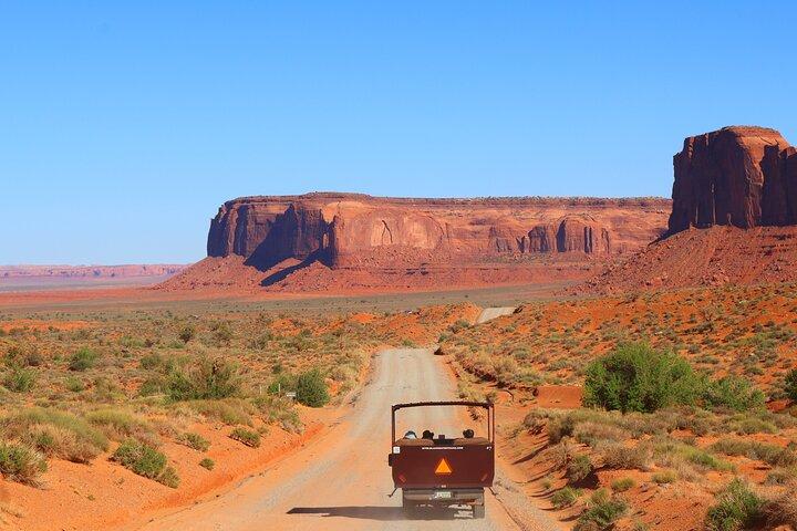 3-Day Lower Antelope Canyon, Bryce Canyon and Monument Valley