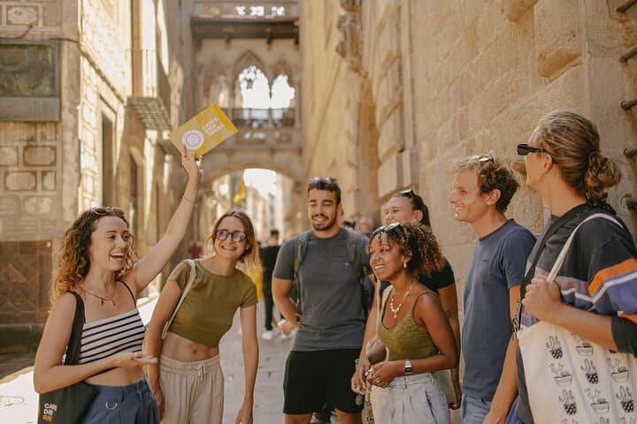 Barcelona in 2 Hours: Guided Walking Tour Through History
