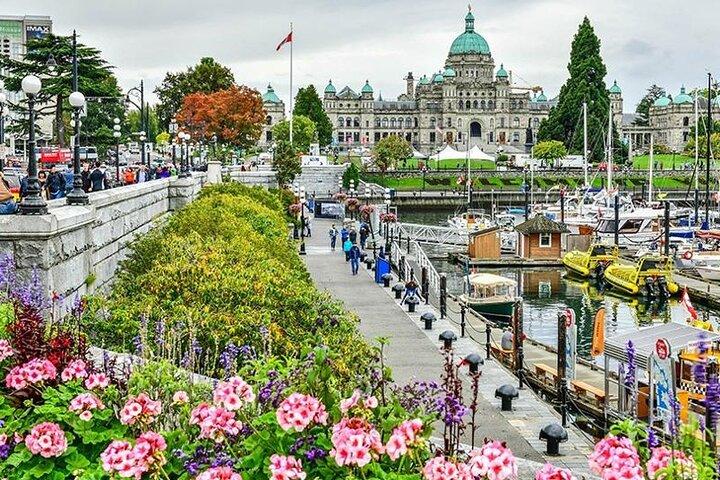 Victoria and Butchart Gardens Tour with Gulf Island Ferry
