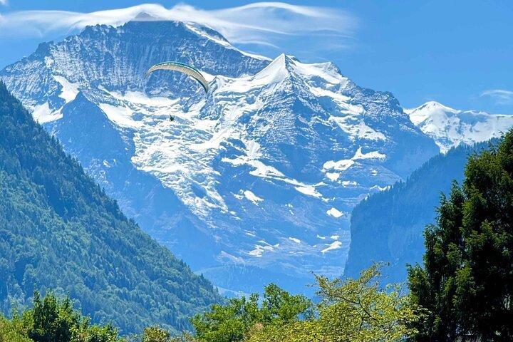 Discover Interlaken E-Bike Tour – Lakes Ruins and Scenic Views
