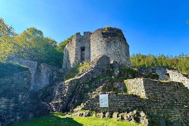 Discover Interlaken E-Bike Tour – Lakes Ruins and Scenic Views