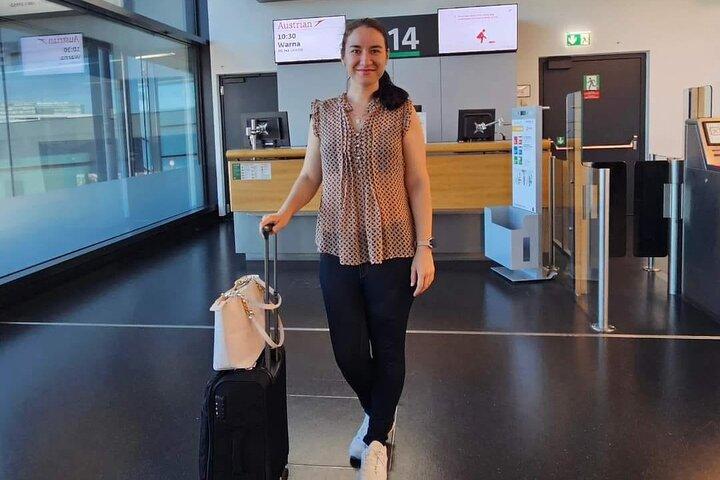 Private Transfer from Amsterdam City Hotels to Schiphol Airport