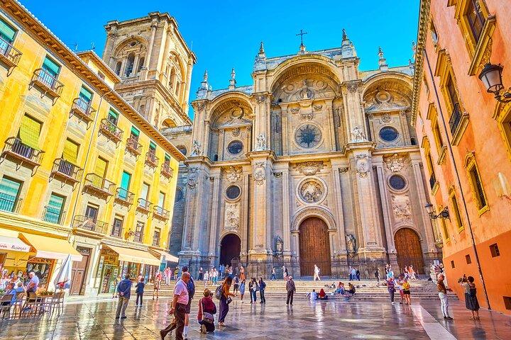 Granada Walking Tour with Audioguide on your Smartphone