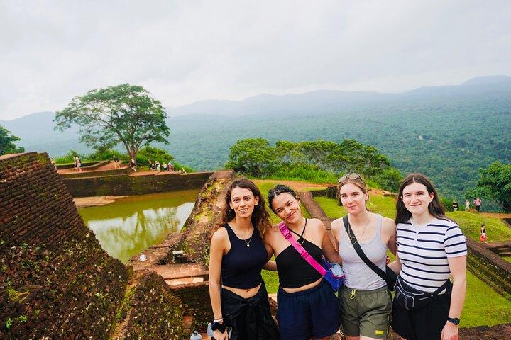 5 Days and 4 Nights Private Tour in Sri Lanka