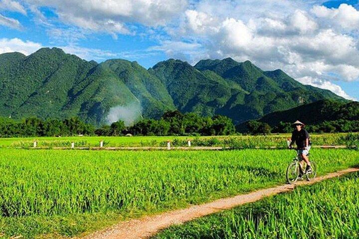 From Hanoi: Private Day Tour to Mai Chau’s Scenic Villages