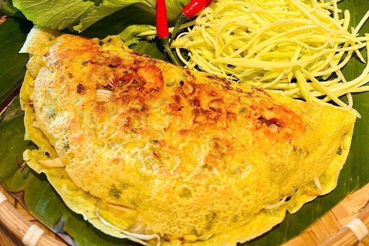 Top-rated Home Cooking Class with a River View AC Kitchen