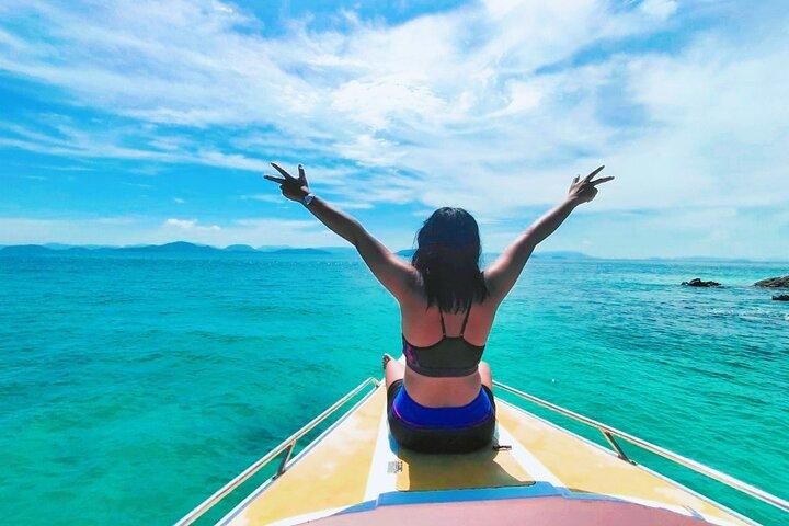 Yao Noi and Hong Island Day Trip by Speedboat from Phuket