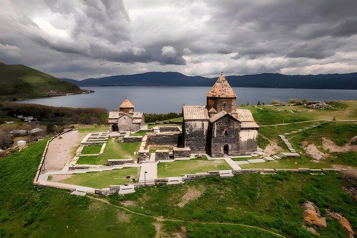 Day Tour Tbilisi to Armenia with Lake Sevan and Yerevan