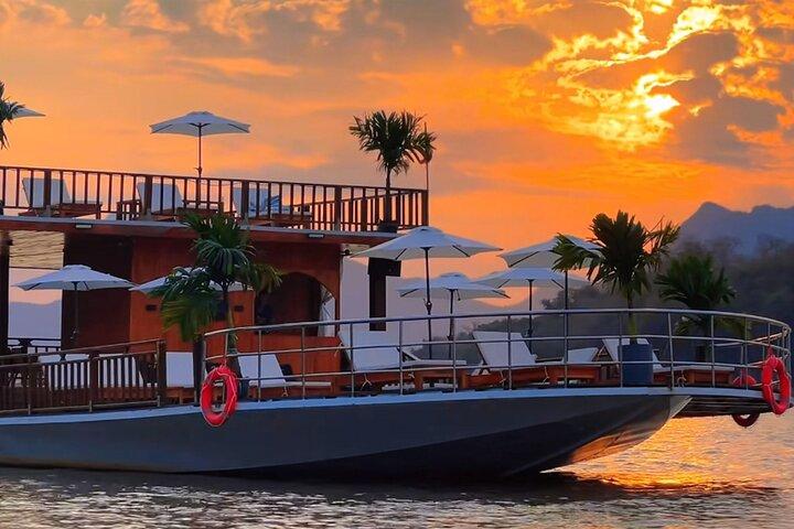 Luang Prabang Half Day Tour with Mekong River Sunset Cruise