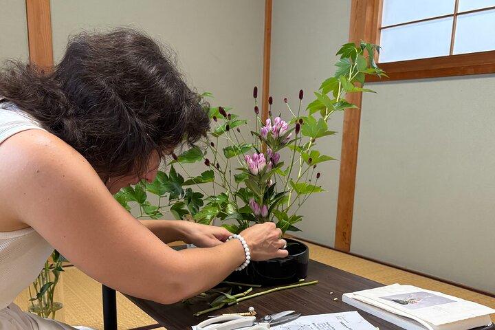 Ikebana Floral Design Workshop in Kyoto