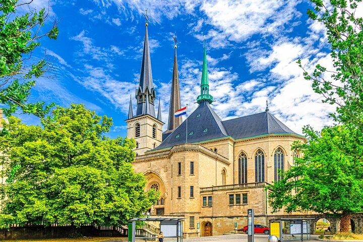 Luxembourg City Walking Tour with Audioguide on Your Smartphone