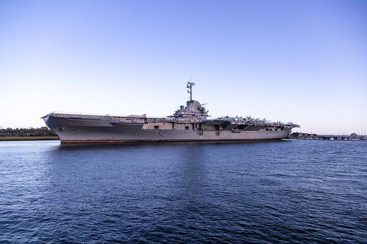 1.5-Hour Charleston Harbor Cruise with Live Narration