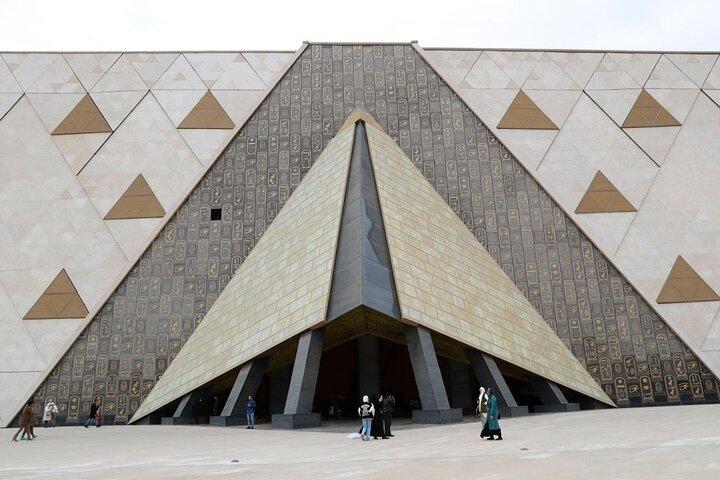 Guided Tour of the Grand Egyptian Museum and Giza Pyramids