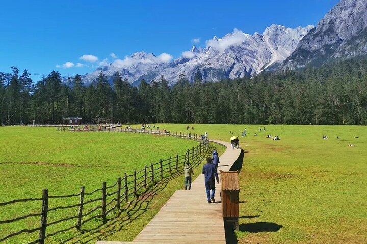 1-Day Jade Dragon Snow Mountain & Dongba Culture Experience