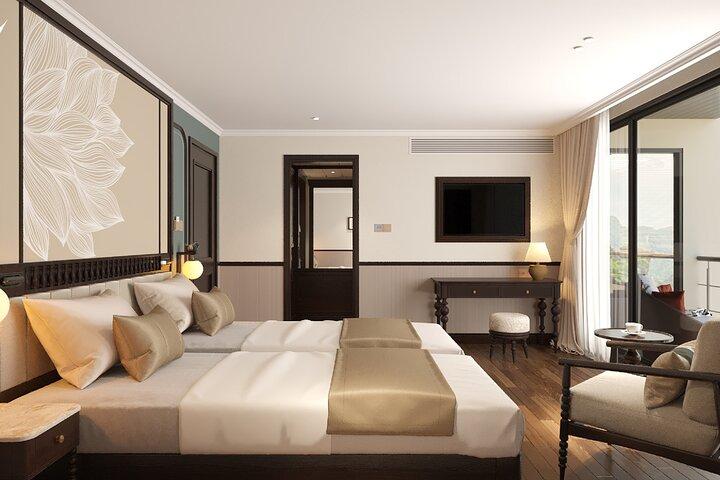 Lyra Grandeur: 3 Days Luxury Cruise From Ha Noi