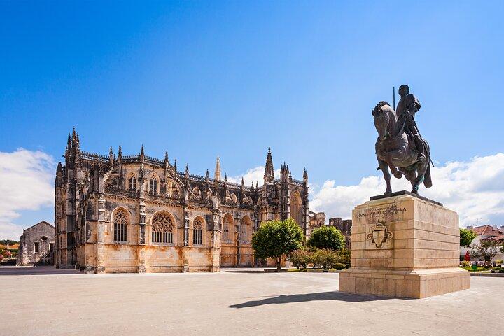 Fátima, Batalha, Nazaré and Óbidos Day Trip from Lisbon