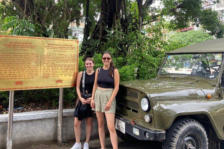 Hanoi City Jeep Tour: Highlights, Hidden Gems & Train Street