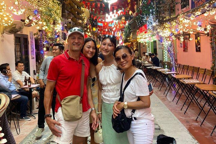 Hanoi City Jeep Tour: Highlights, Hidden Gems & Train Street
