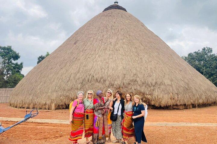 Full-Day Kampala City Highlights Tour, Lunch & private Transfers