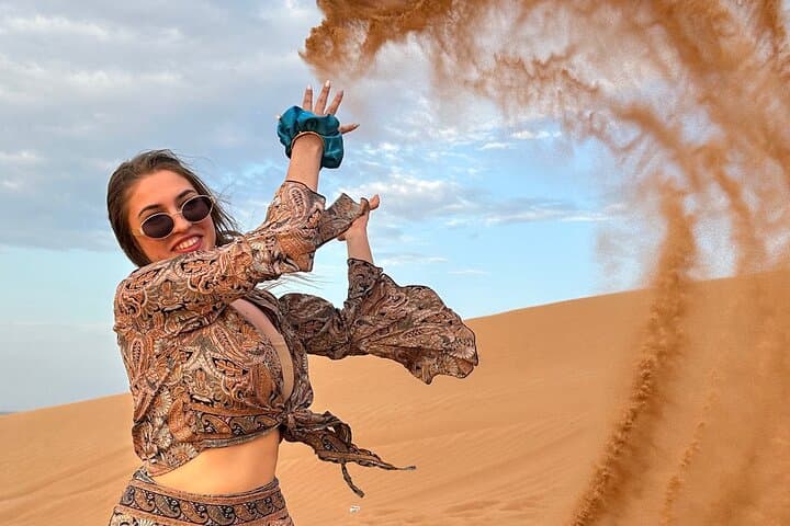 Red Sand Dune Bashing , BBQ Dinner Buffet & Live Shows