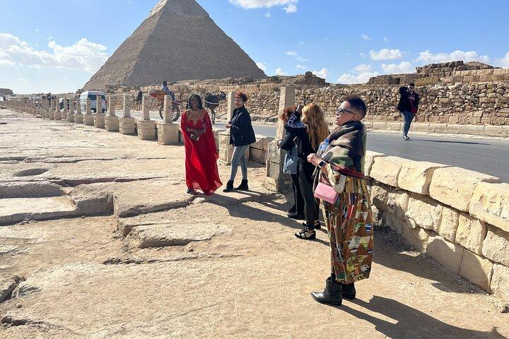 Layover Tour to Pyramids & Camel Ride with Airport Transfers