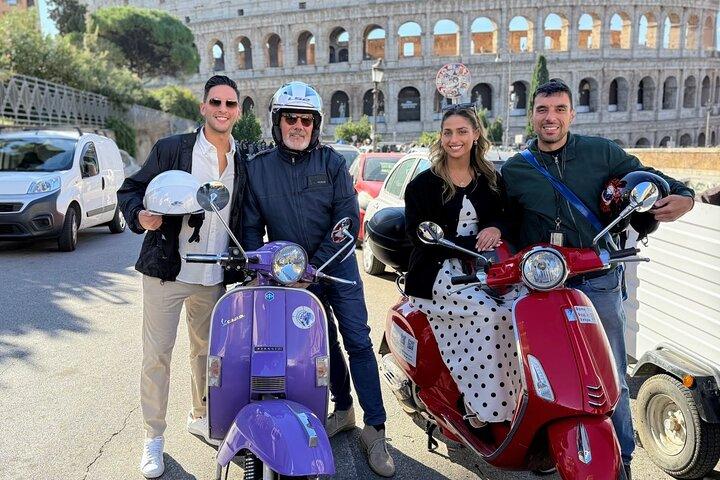 Rome in Style: Panoramic Vespa Experience with Licensed Driver