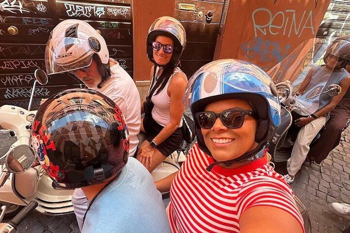 Rome in Style: Panoramic Vespa Experience with Licensed Driver