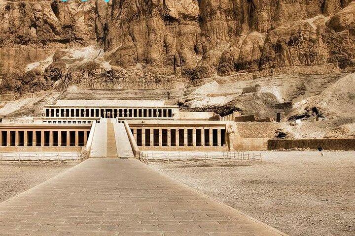 Luxor West Bank Tutankhamun Tomb and Half Day Tour