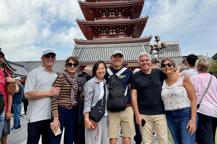 Tokyo Personalized Private Tour with a Trendy Local Guide