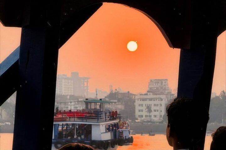 Private Elephanta Caves & Mumbai Sightseeing Tour with AC Car
